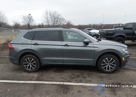 2019 Volkswagen Tiguan 2.0T Se/2.0T Sel/2.0T Sel R-Line/2.0T Sel R-Line Black из США, поврежденный, VIN 3VV2B7AX4KM186652
